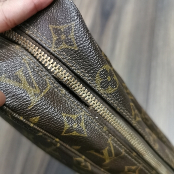 Louis Vuitton GM size make up bag - Picture 5 of 13